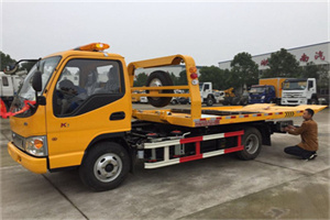 汉南哪里有拖车服务