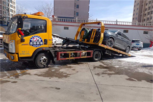 汉南救援拖车费用怎么算