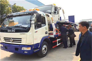 汉南汽车道路救援拖车价格